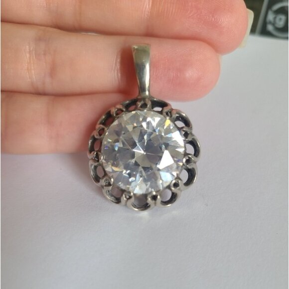 Vintage Antique 925 Sterling Silver Chunky Crystal Circle Pendant - Picture 3 of 16